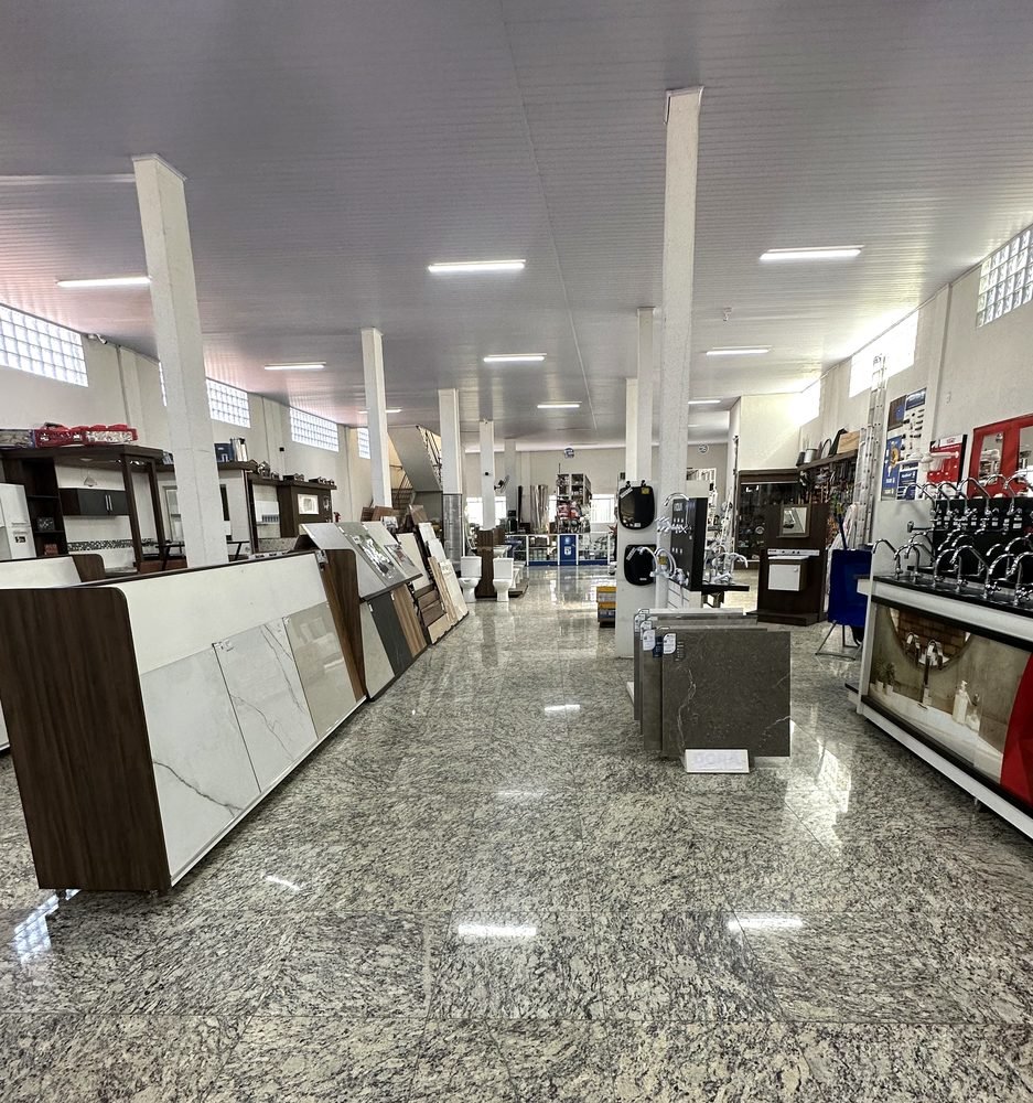 Interior da loja do Depósito Letícia